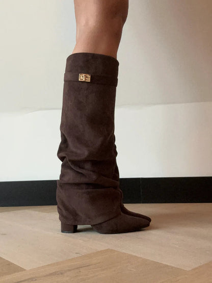 HIGH-RISE BOOTS