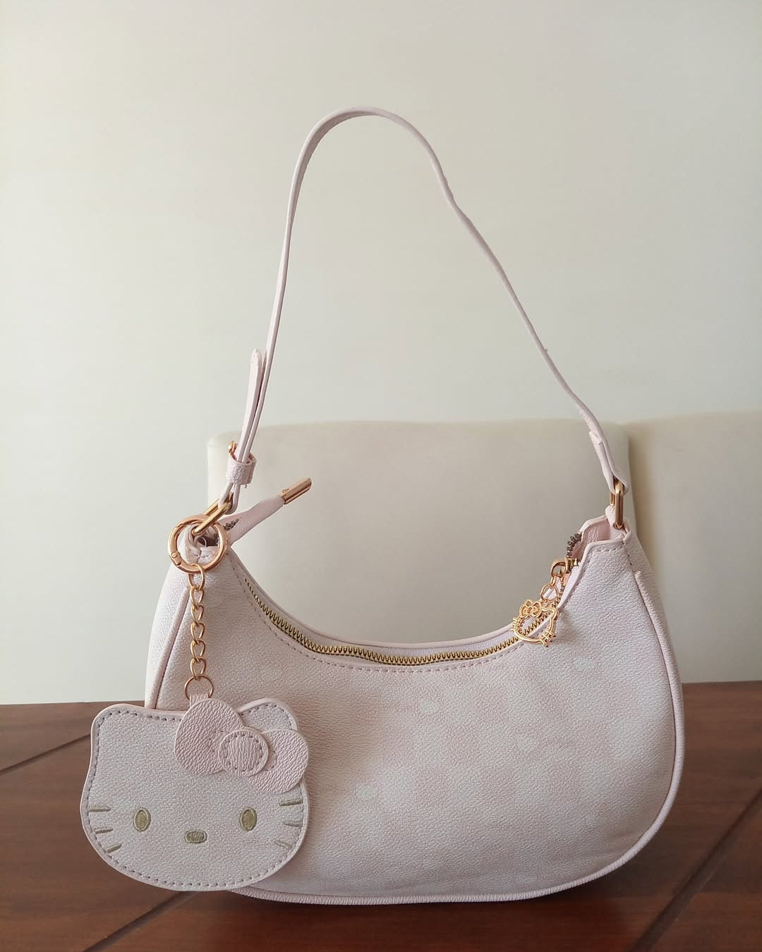 HELLO KITTY HANDBAG